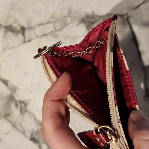 Coach wallet with key chain - Picture 3 of 3